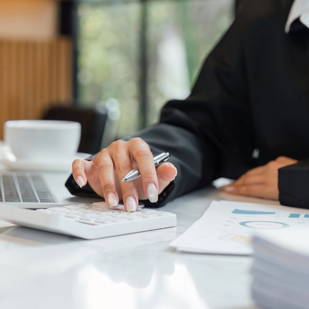 przygotowanie operatu szacunkowego dla klienta przez doświadczonego rzeczoznawcę 